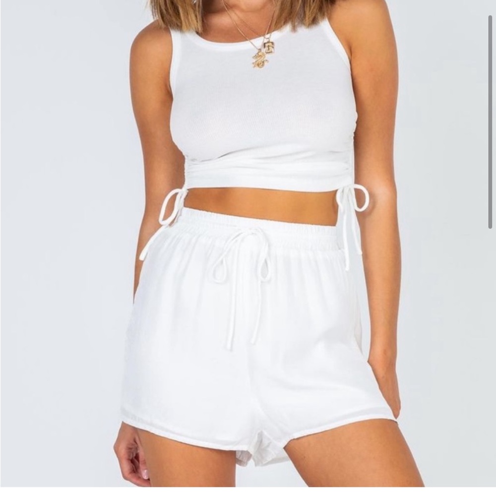 Princess Polly Amelia Short White Size 4